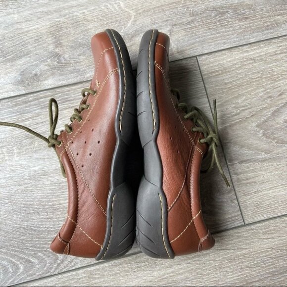 Naturalizer  Brown Leather Parama Sneaker - Picture 9 of 14